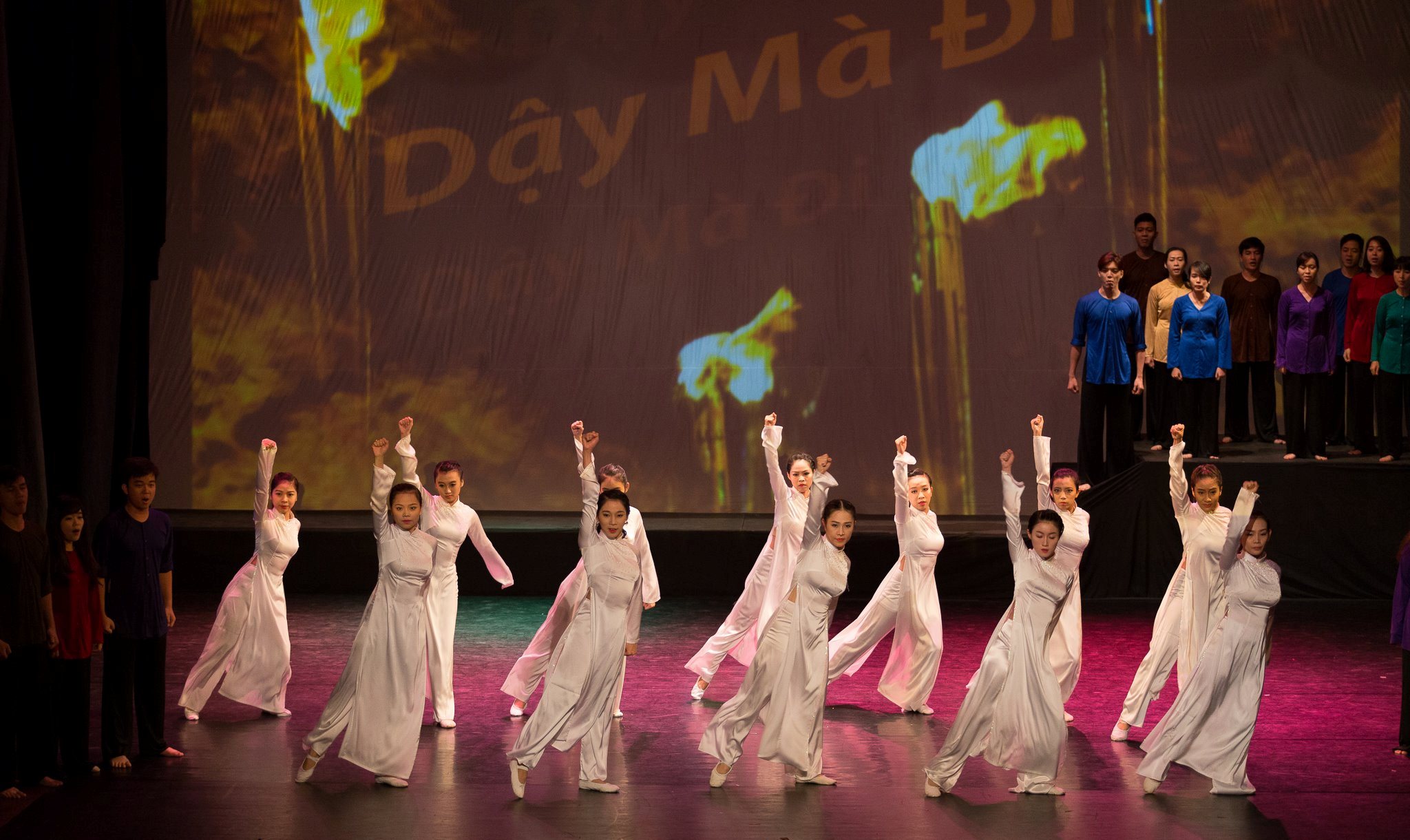 Kịch múa “Còn mãi bản hùng ca” khắc họa một thời hoa lửa